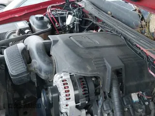 2008 Chevrolet Silverado 1500 2LT with VIN 3GCEC13J38G119157, listed as a IAAI auction lot 40528960 with 284,899 mi miles and . Bid and sale history available at DreamBid. Image 12.