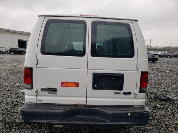 2013 Ford Econoline Cargo Commercial с VIN 1FTNE2EW8DDB03942, выставлен на аукционе Copart как лот 81302434 с пробегом 126 461 миль миль и Списание • Salvage title. История ставок и продаж доступна на DreamBid. Изображение 6.