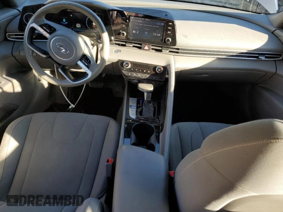 2021 Hyundai Elantra SEL z VIN 5NPLS4AG3MH005728, wystawiony jako Copart lot #44517625 z przebiegiem 94 701 mil mil oraz Szkoda całkowita • Salvage title. Historia ofert i sprzedaży dostępna na DreamBid. Obrazek 8.