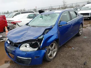 2008 Volkswagen Jetta SE с VIN 3VWRM71K18M043384, выставлен на аукционе IAAI как лот 41915731 с пробегом 137 718 миль миль и . История ставок и продаж доступна на DreamBid. Изображение 18.