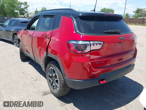 2025 Jeep Compass Trailhawk with VIN 3C4NJDDN7ST550950, listed as a IAAI auction lot 42540153 with 8,546 mi miles and . Bid and sale history available at DreamBid. Image 3.