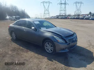 2015 Infiniti Q40 with VIN JN1CV6AR0FM521528, listed as a IAAI auction lot 41794278 with 127,821 mi miles. Bid and sale history available at carsss.com. Image 1.