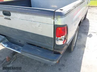 1997 Dodge Ram 1500 with VIN 1B7HC16Y2VJ509957, listed as a IAAI auction lot 42100719 with 133,165 mi miles. Bid and sale history available at carsss.com. Image 6.
