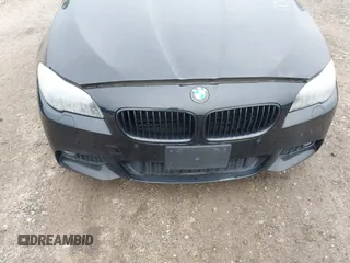 2013 BMW 5 Series 550i xDrive с VIN WBAFU9C51DDY72113, выставлен на аукционе IAAI как лот 42446069 с пробегом Не указан миль и . История ставок и продаж доступна на DreamBid. Изображение 6.