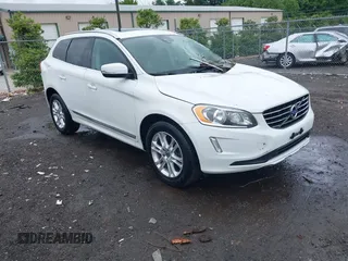 2015 Volvo XC60 T5 Drive-E Premier z VIN YV440MDK4F2742688, wystawiony jako IAAI lot #42305798 z przebiegiem 68 206 mil mil oraz . Historia ofert i sprzedaży dostępna na DreamBid. Obrazek 1.