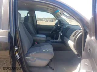 2010 Toyota Tundra 2WD Truck with VIN 5TFRM5F10AX010142, listed as a IAAI auction lot 40586543 with 280,387 mi miles. Bid and sale history available at carsss.com. Image 5.