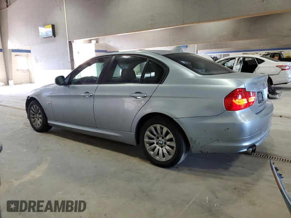 2009 BMW 3 Series 328i with VIN WBAPH77509NM28715, listed as a Copart auction lot 50354365 with 194,826 mi miles and Salvage Title. Bid and sale history available at carsss.com. Image 2.