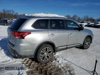 2018 Mitsubishi Outlander ES z VIN JA4AZ2A35JZ008634, wystawiony jako Copart lot #87673985 z przebiegiem 65 767 mil mil oraz Nie do naprawy • Non repairable. Historia ofert i sprzedaży dostępna na DreamBid. Obrazek 3.