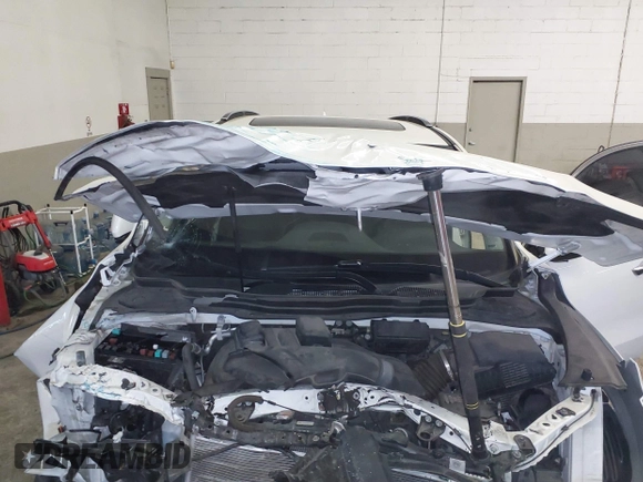 2018 Acura MDX Advance with VIN 5J8YD4H89JL000217, listed as a IAAI auction lot 41614726 with 89,286 mi miles and . Bid and sale history available at carsss.com. Image 10.