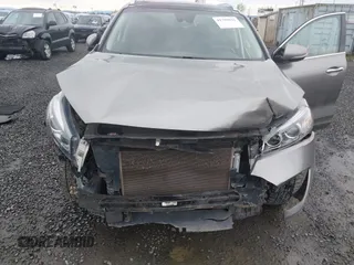 2017 Kia Sorento EX with VIN 5XYPHDA50HG309241, listed as a IAAI auction lot 41799412 with 104,890 mi miles and . Bid and sale history available at DreamBid. Image 6.