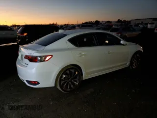 2018 Acura ILX Special Edition with VIN 19UDE2F4XJA007768, listed as a Copart auction lot 71314332 with 42,257 mi miles. Bid and sale history available at carsss.com. Image 3.