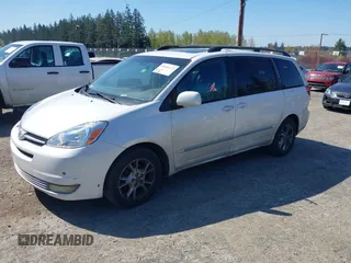 2004 Toyota Sienna XLE with VIN 5TDZA22C54S093012, listed as a IAAI auction lot 42036122 with 171,655 mi miles and . Bid and sale history available at carsss.com. Image 2.