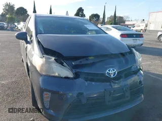 2014 Toyota Prius Four with VIN JTDKN3DU7E1738212, listed as a IAAI auction lot 41539685 with 164,423 mi miles. Bid and sale history available at carsss.com. Image 1.