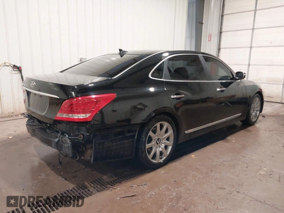2012 Hyundai Equus Signature z VIN KMHGH4JHXCU057155, wystawiony jako IAAI lot #41578032 z przebiegiem 96 702 mil mil oraz . Historia ofert i sprzedaży dostępna na DreamBid. Obrazek 4.
