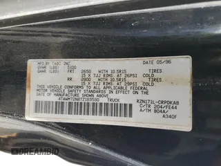 1996 Toyota Tacoma z VIN 4TAWM72N8TZ183580, wystawiony jako Copart lot #42058255 z przebiegiem 271 645 mil mil oraz Szkoda całkowita • Salvage title. Historia ofert i sprzedaży dostępna na DreamBid. Obrazek 12.