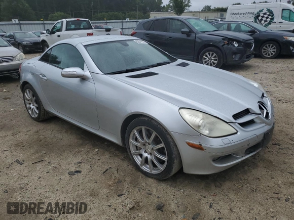 2006 Mercedes-Benz SLK 350 with VIN WDBWK56F06F104456, listed as a Copart auction lot 62647875 with 140,892 mi miles and Clean title. Bid and sale history available at DreamBid. Image 4.