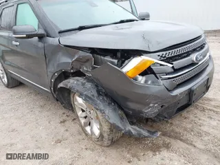 2015 Ford Explorer Limited with VIN 1FM5K7F85FGB30809, listed as a IAAI auction lot 41499836 with 102,332 mi miles. Bid and sale history available at carsss.com. Image 6.