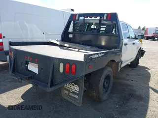 2015 Ram 2500 Tradesman with VIN 3C6UR5CL4FG665098, listed as a IAAI auction lot 42249739 with 34,165 mi miles and . Bid and sale history available at DreamBid. Image 4.