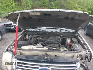 2006 Ford Explorer XLT z VIN 1FMEU63E36UA14864, wystawiony jako IAAI lot #41878026 z przebiegiem 221 134 mil mil oraz . Historia ofert i sprzedaży dostępna na DreamBid. Obrazek 10.
