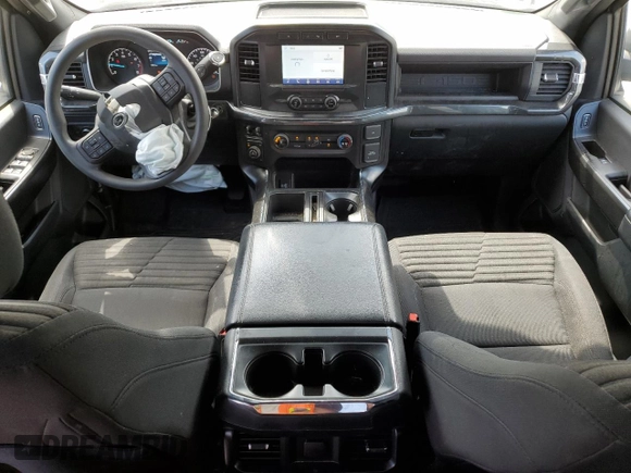 2022 Ford F-150 XL with VIN 1FTFW1E52NFC13829, listed as a Copart auction lot 61935915 with 72,912 mi miles and Salvage title. Bid and sale history available at DreamBid. Image 8.
