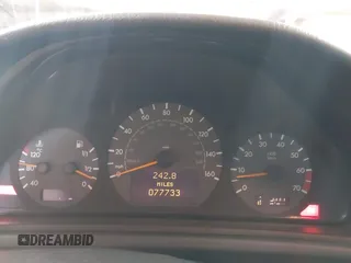 2001 Mercedes-Benz CLK 320/430 z VIN WDBLK70G91T076182, wystawiony jako IAAI lot #42244062 z przebiegiem 77 733 mil mil oraz . Historia ofert i sprzedaży dostępna na DreamBid. Obrazek 7.
