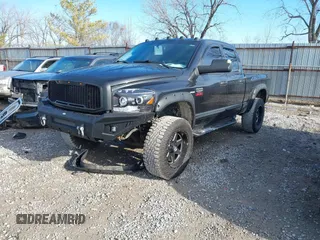 2007 Dodge 2500 SLT z VIN 3D7KS28D57G737597, wystawiony jako IAAI lot #41859469 z przebiegiem 149 720 mil mil oraz . Historia ofert i sprzedaży dostępna na DreamBid. Obrazek 2.