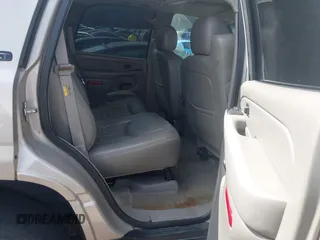 2006 Chevrolet Tahoe LT with VIN 1GNEC13Z36R106760, listed as a IAAI auction lot 41792079 with 230,930 mi miles. Bid and sale history available at carsss.com. Image 8.