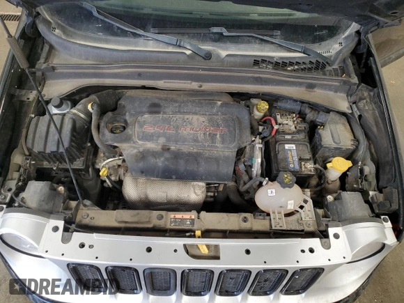 2018 Jeep Renegade Altitude with VIN ZACCJBBB8JPH68678, listed as a Copart auction lot 79133264 with 52,459 mi miles and Salvage title. Bid and sale history available at DreamBid. Image 13.