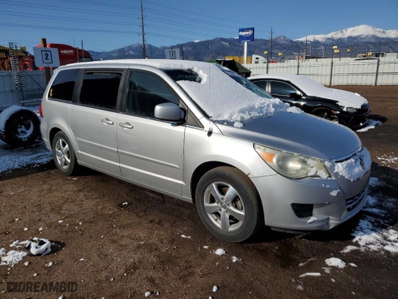 2010 Volkswagen Routan SE with VIN 2V4RW3D18AR202351, listed as a Copart auction lot 51469075 with 167,027 mi miles and Clean Title. Bid and sale history available at carsss.com. Image 4.