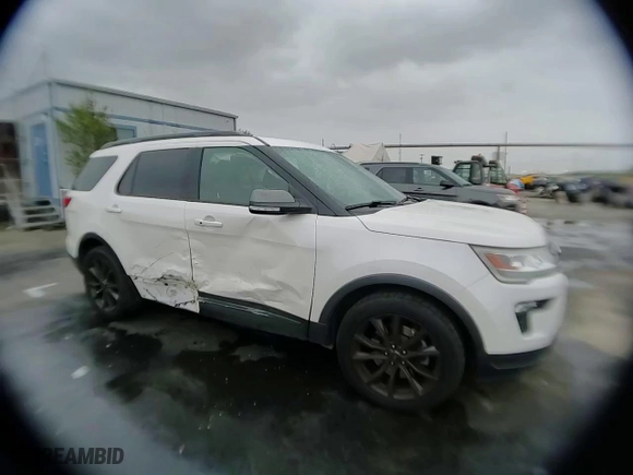 2019 Ford Explorer XLT with VIN 1FM5K7DH0KGB27796, listed as a Copart auction lot 49160255 with 108,207 mi miles and Salvage Title. Bid and sale history available at carsss.com. Image 12.