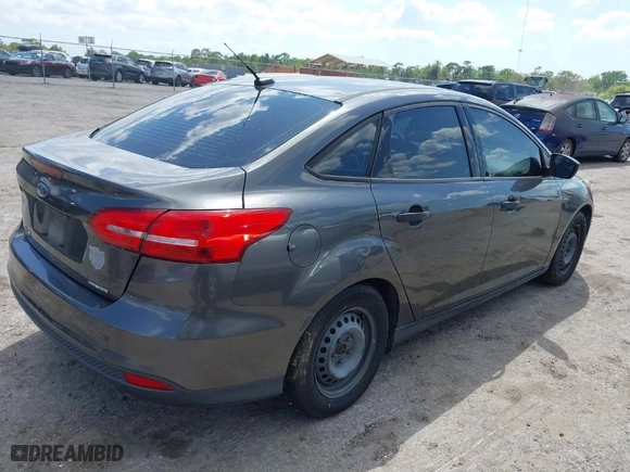 2016 Ford Focus S with VIN 1FADP3E26GL397348, listed as a IAAI auction lot 41952355 with 187,263 mi miles. Bid and sale history available at carsss.com. Image 4.