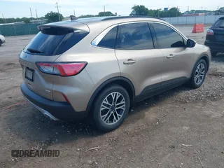 2020 Ford Escape SEL with VIN 1FMCU0H69LUB23895, listed as a IAAI auction lot 42266341 with 88,773 mi miles and . Bid and sale history available at DreamBid. Image 4.