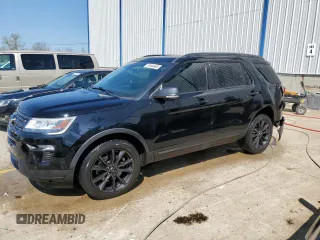2018 Ford Explorer XLT z VIN 1FM5K8DHXJGC40157, wystawiony jako Copart lot #51844945 z przebiegiem 137 476 mil mil oraz Szkoda całkowita • Salvage title. Historia ofert i sprzedaży dostępna na DreamBid. Obrazek 1.