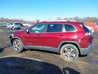 2019 Jeep Cherokee Limited with VIN 1C4PJMDX6KD337276, listed as a IAAI auction lot 41572575 with 76,233 mi miles and . Bid and sale history available at DreamBid. Image 14.