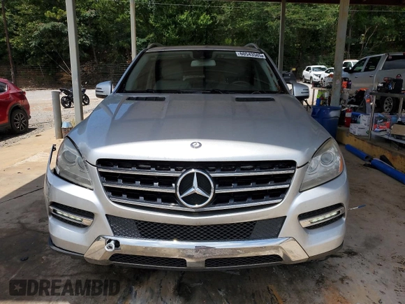 2013 Mercedes-Benz M 350 with VIN 4JGDA5JB8DA240906, listed as a Copart auction lot 60543585 with 156,780 mi miles and Clean title. Bid and sale history available at DreamBid. Image 5.