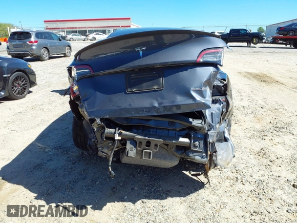 2022 Tesla Model Y Performance with VIN 7SAYGDEF9NF544205, listed as a IAAI auction lot 41825453 with 33,039 mi miles and . Bid and sale history available at DreamBid. Image 16.