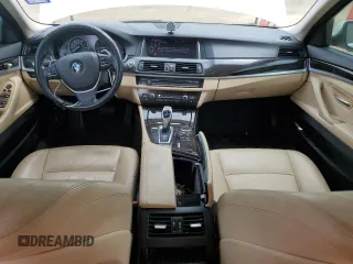 2016 BMW 5 Series 528i z VIN WBA5A5C50GG353800, wystawiony jako Copart lot #50922515 z przebiegiem 151 478 mil mil oraz Szkoda całkowita • Salvage title. Historia ofert i sprzedaży dostępna na DreamBid. Obrazek 8.