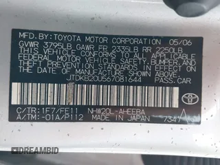 2006 Toyota Prius z VIN JTDKB20U567081644, wystawiony jako IAAI lot #42328410 z przebiegiem 138 708 mil mil oraz . Historia ofert i sprzedaży dostępna na DreamBid. Obrazek 9.