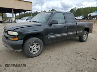 2000 Chevrolet Silverado 1500 LS with VIN 2GCEK19T8Y1178192, listed as a Copart auction lot 46083895 with 0 mi miles and Salvage Title. Bid and sale history available at carsss.com. Image 1.