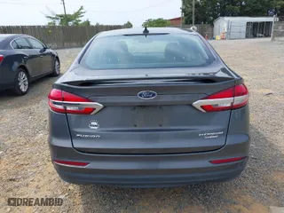 2020 Ford Fusion Hybrid Titanium with VIN 3FA6P0RU0LR141494, listed as a IAAI auction lot 39967898 with 88,152 mi miles. Bid and sale history available at carsss.com. Image 17.