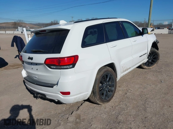 2017 Jeep Grand Cherokee Laredo with VIN 1C4RJEAG4HC952779, listed as a IAAI auction lot 41692543 with 138,062 mi miles and . Bid and sale history available at DreamBid. Image 4.