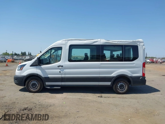 2023 Ford Transit Passenger XL with VIN 1FBAX2CG7PKC04821, listed as a IAAI auction lot 42379783 with 15,909 mi miles and . Bid and sale history available at DreamBid. Image 14.