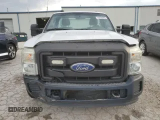 2011 Ford F-250 XL z VIN 1FDBF2A67BEC47393, wystawiony jako Copart lot #55200095 z przebiegiem 65 588 mil mil oraz Szkoda całkowita • Salvage title. Historia ofert i sprzedaży dostępna na DreamBid. Obrazek 5.