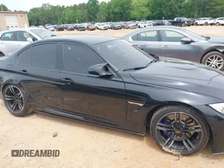 2016 BMW M3 z VIN WBS8M9C52G5D31237, wystawiony jako IAAI lot #42205887 z przebiegiem 106 608 mil mil oraz . Historia ofert i sprzedaży dostępna na DreamBid. Obrazek 13.