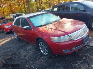 2008 Lincoln MKZ with VIN 3LNHM26TX8R668383, listed as a IAAI auction lot 40829733 with 192,751 mi miles. Bid and sale history available at carsss.com. Image 1.