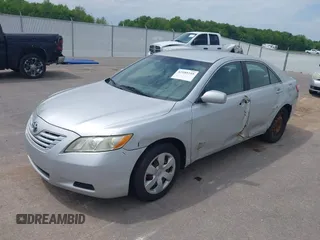 2009 Toyota Camry z VIN 4T1BE46K99U313351, wystawiony jako IAAI lot #42185255 z przebiegiem 331 791 mil mil oraz . Historia ofert i sprzedaży dostępna na DreamBid. Obrazek 2.
