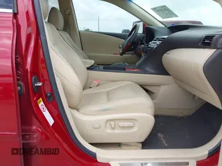2010 Lexus RX 350 z VIN JTJZK1BAXA2408960, wystawiony jako IAAI lot #42624601 z przebiegiem 167 468 mil mil oraz . Historia ofert i sprzedaży dostępna na DreamBid. Obrazek 5.