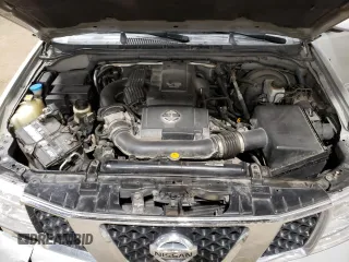 2005 Nissan Pathfinder SE z VIN 5N1AR18W15C738173, wystawiony jako Copart lot #54994755 z przebiegiem 154 776 mil mil oraz Czysty tytuł • Clean title. Historia ofert i sprzedaży dostępna na DreamBid. Obrazek 12.