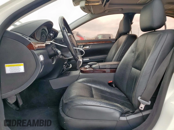 2008 Mercedes-Benz S 550 with VIN WDDNG71X38A188854, listed as a Copart auction lot 54841975 with 228,648 mi miles and Salvage Title. Bid and sale history available at DreamBid. Image 7.