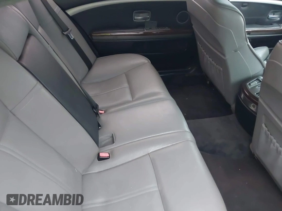 2008 BMW 7 Series 750Li with VIN WBAHN83568DT78271, listed as a IAAI auction lot 42048031 with 160,065 mi miles and . Bid and sale history available at carsss.com. Image 8.